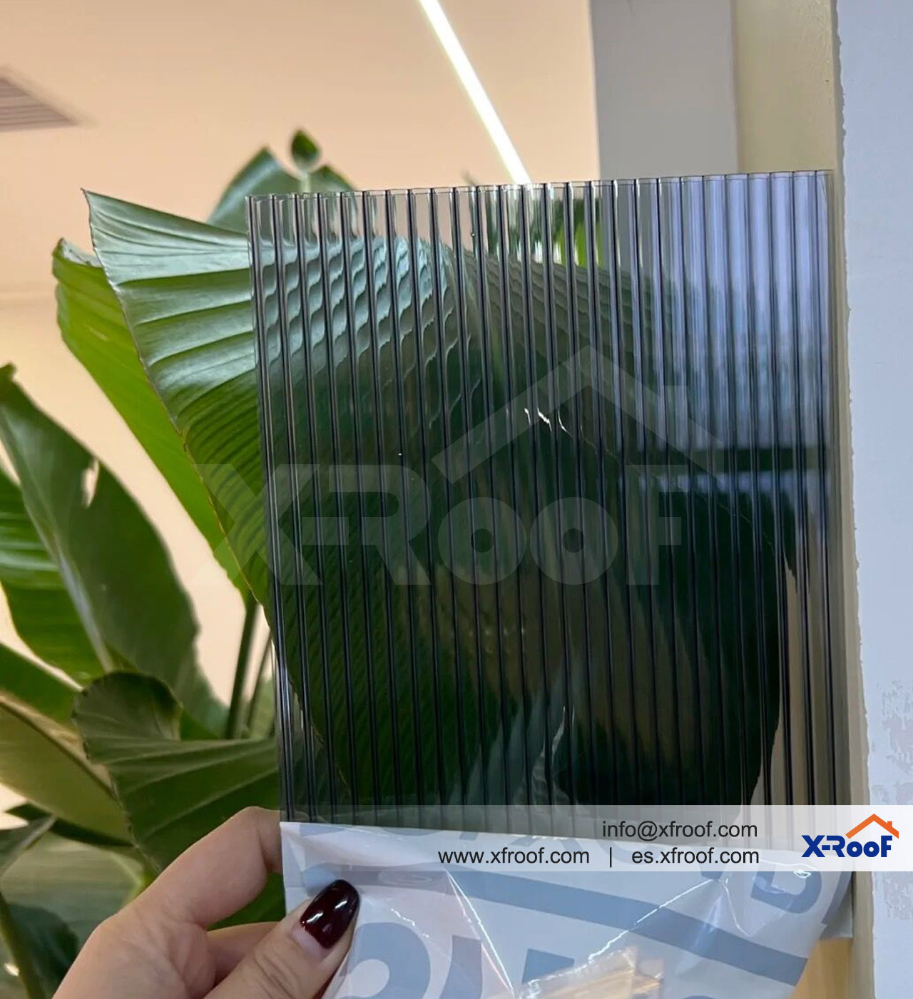 Polycarbonate-Sheet-in-office-space-design-5.jpg